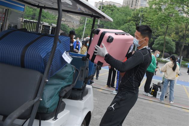 四月的风，奏响久违的序曲