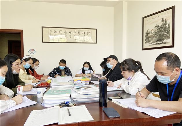 跨校联合教研 共话高三语文备考