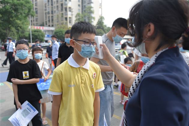 为生命的绽放 全力以赴——记棠外附小1—4年级开学日