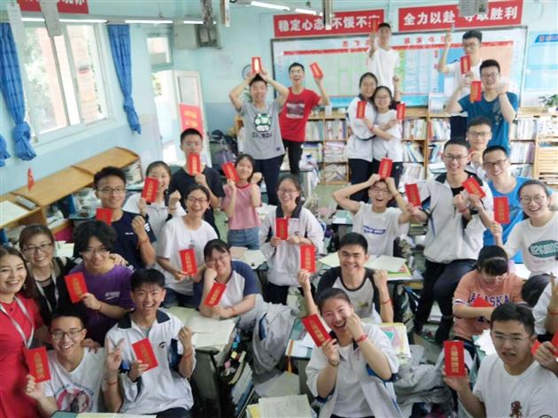 从棠外到清华，张博韬同学的华丽转身，开启了他美丽的蓝天人生