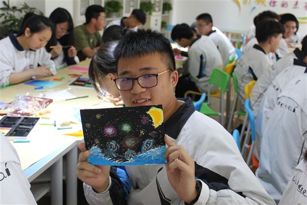 以“画”疗心，为梦想加“油”——棠外“525我爱我”心理健康节系列活动