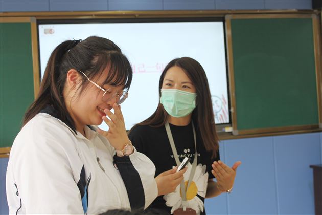 以“画”疗心，为梦想加“油”——棠外“525我爱我”心理健康节系列活动