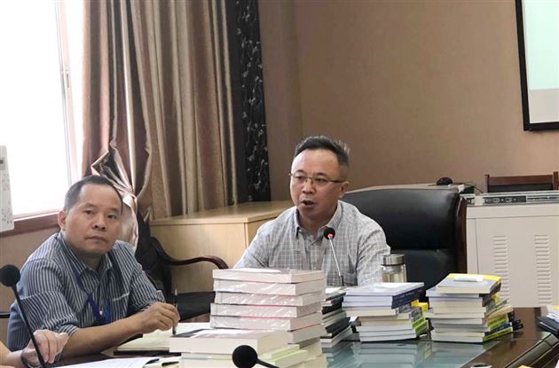 棠外高中英语组举行助力高三研讨活动