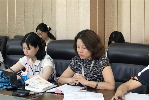 棠外高中英语组举行助力高三研讨活动