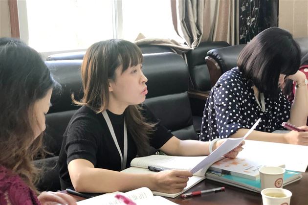 棠外高中英语组举行助力高三研讨活动