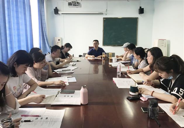 传经送宝 备战中考——双流区教研员程德金指导棠外初三英语教学