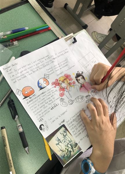 信笺传千里 情谊抵万金——棠外学子与法国笔友共谱抗疫同心曲