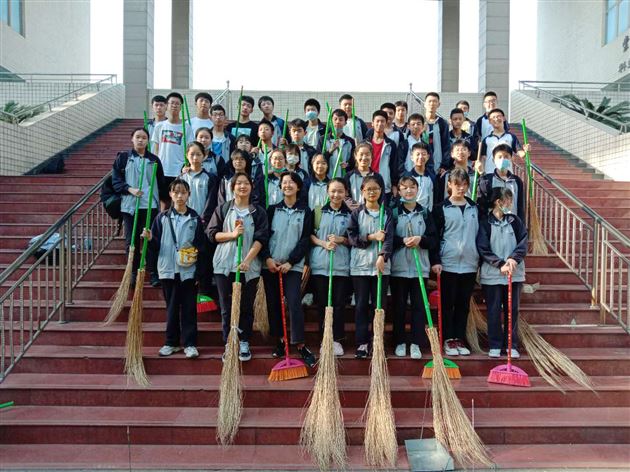 校园之不治，何以天下家国为？——记初中部校内社会实践活动