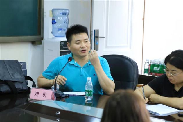 我校党员教师刘勇再次受邀参加成都市“名师好课”活动