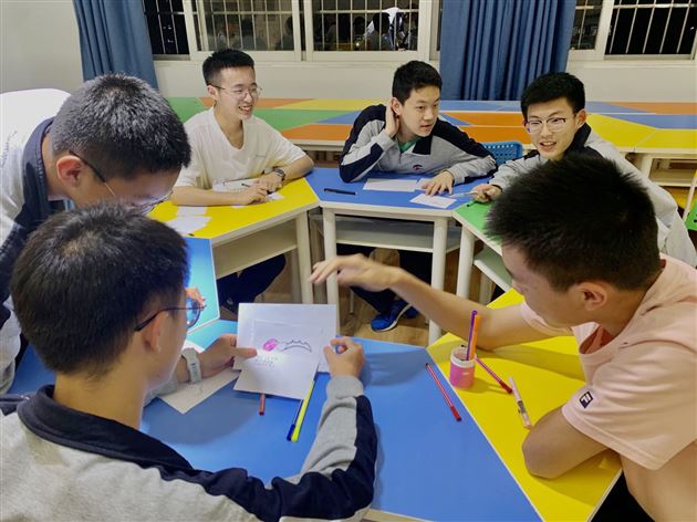 高中开展“如何应对人生不确定性”生涯团体辅导活动