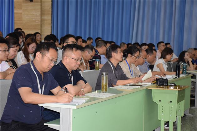 花开有期 学未止步——高中课例展示暨教改研讨活动