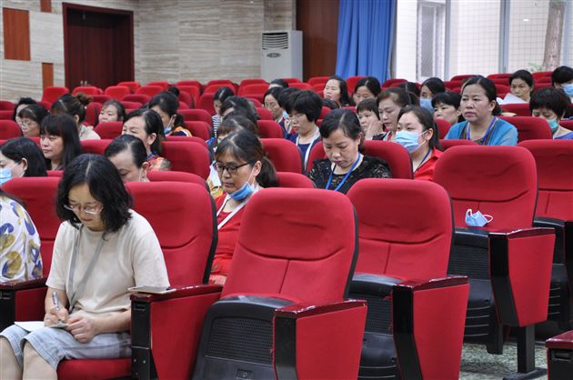 牢记安全使命 强化责任担当——我校召开生活老师培训会