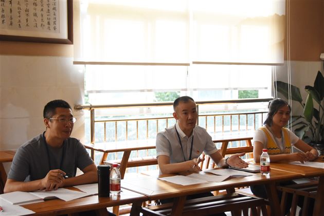 我校举行小学、初中、高中德育联合教研活动