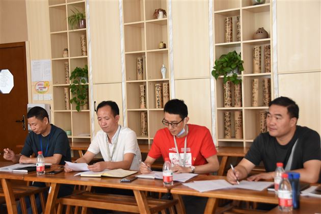 我校举行小学、初中、高中德育联合教研活动