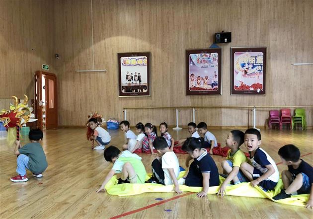 浓情端午 “粽”享童趣