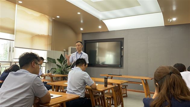 回眸过去 展望未来——我校附小召开2019—2020学年度下期组长总结会