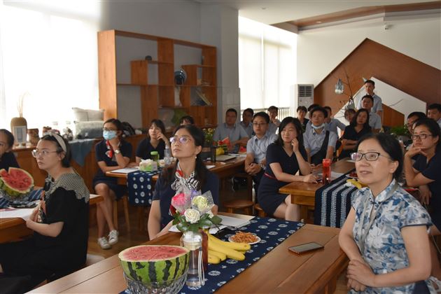 心有远方 宜乘风破浪——记棠外附小2019-2020学年度科研工作总结会