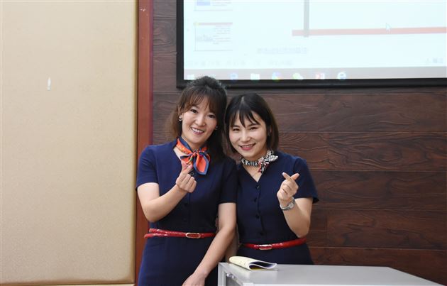 青蓝共成长 幸福同守望——棠外附小召开工作室年度总结会