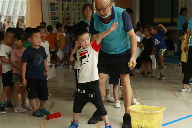 棠外实验幼儿园参与第六次全国国民体质监测工作