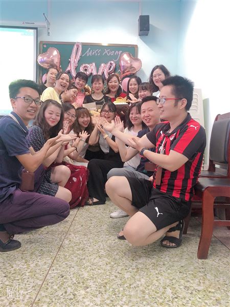 杏坛常青，感恩有您——记向英老师退休欢送会