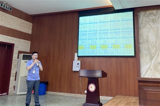 我校高2018级召开高三工作会