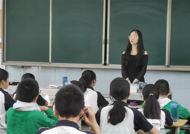 风华正茂 未来可期——我校优秀学子焦安琪、代文翰、李毅回母校“探亲”交流