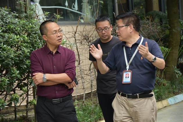 重庆市大足城南教育集团领导莅临我校参观交流