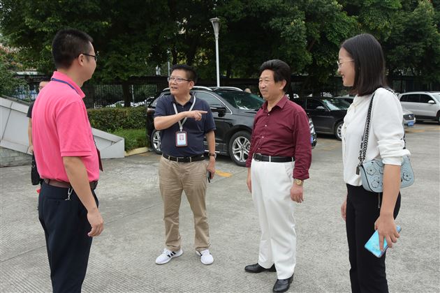 重庆市大足城南教育集团领导莅临我校参观交流