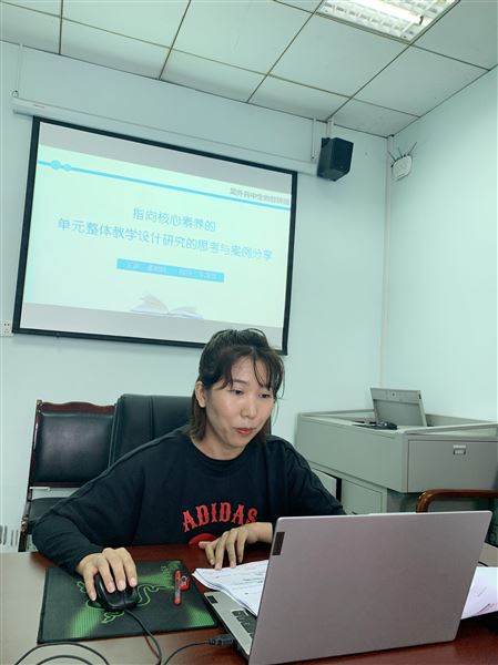 我校高中生物组召开区级课题开题筹备会并作专题讲座