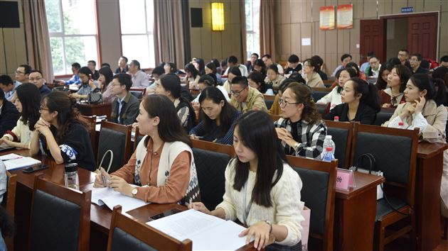 循“教学”之道  探“科研”之妙——我校举行双流区高中第四联组课题开题会