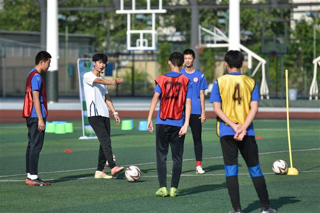 2020年度四川省中小学体育课现场展评研讨活动在棠外成功举办