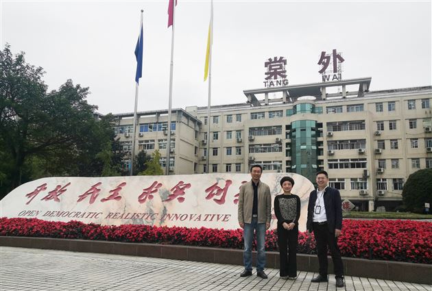 发现身边榜样 看见生命风景——记高2018级月考表彰及写作指导励志讲座