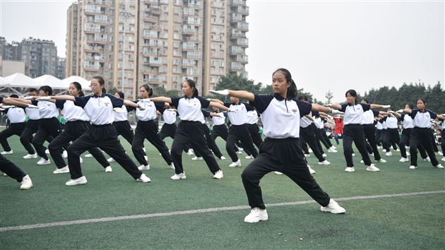 团结 健体 奋进——棠外第17届班级队列队形比赛初一年级赛圆满落幕
