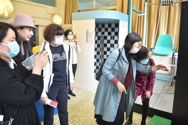 辽宁省学科带头人参观团莅临棠外参观考察