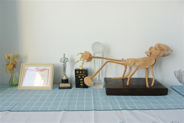 打造温馨办公室，舒心工作每一天——棠外初中开展“文明办公室”创建评比活动