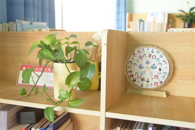 打造温馨办公室，舒心工作每一天——棠外初中开展“文明办公室”创建评比活动