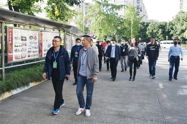 体教融合结硕果 共同探讨赢未来——记体育总局青少司副司长王雷携考察团来校参观交流及棠外接受中国体育报等七家媒体专访