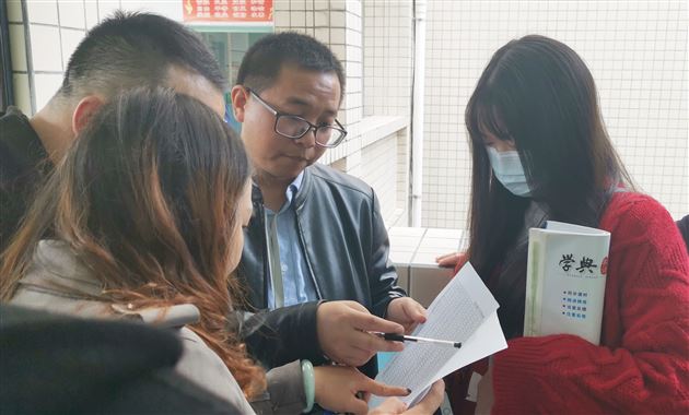 精准分析明方向 家校携手助中考——棠外召开初三家长会