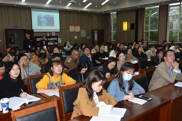 内外兼修神通显  用心科研论文成——记棠外初中部10月年级组长、班主任例会 