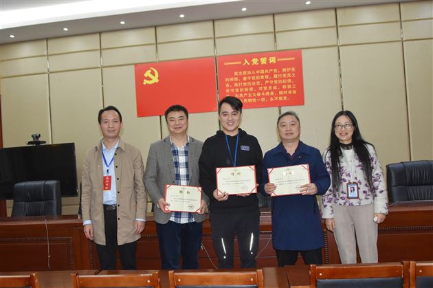 内外兼修神通显  用心科研论文成——记棠外初中部10月年级组长、班主任例会 