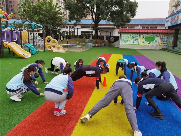 爱心传递同携手 帮扶交流促成长——记棠外实验幼儿园支部“爱心传递”活动