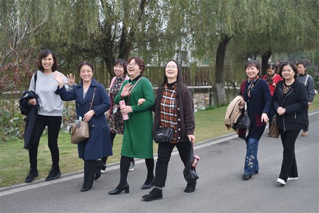 成都棠湖外国语学校“欢度2020年重阳节”活动圆满举行