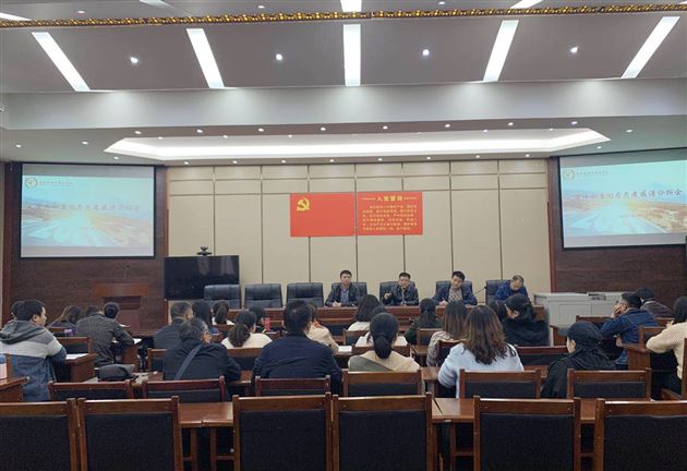 戮力同心 砥砺前行——记棠外初2018级10月月考成绩分析会