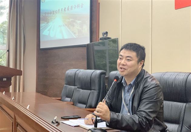 戮力同心 砥砺前行——记棠外初2018级10月月考成绩分析会