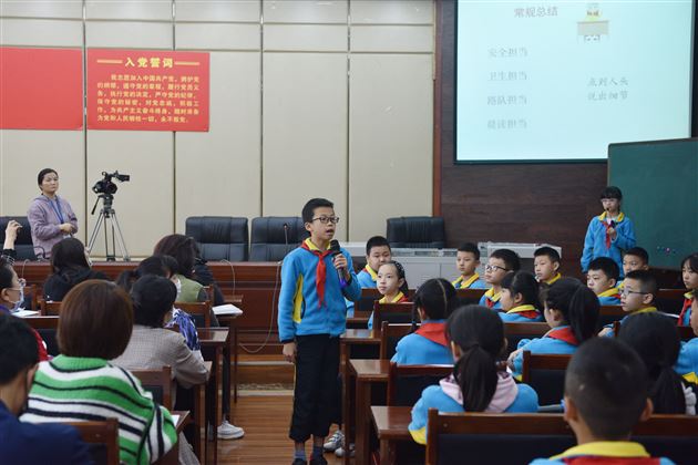 辽宁省学科带头人参观团第二批次莅临我校参观考察