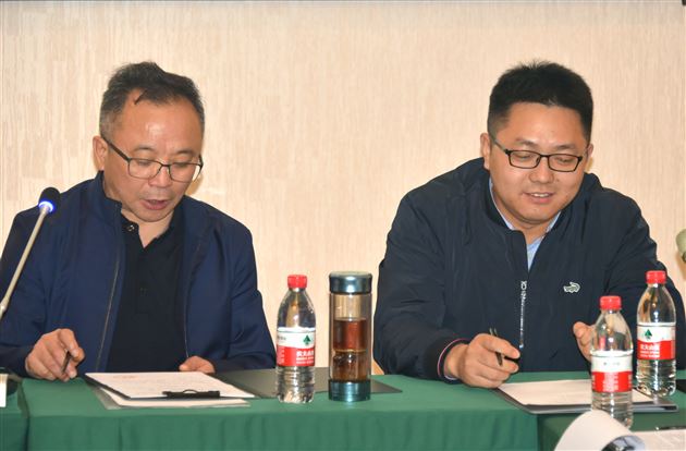 杜校长与高三年级签订高2018级高考目标责任书