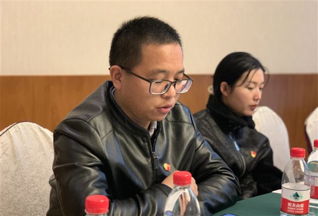 江山留迹 雄关可越——中共成都棠湖外国语学校初中第二支部委员会开展党建活动