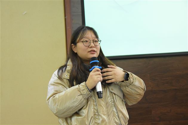 双线设置班级担当 三招成为重要他人——棠外初中部召开11月年级组长、班主任例会