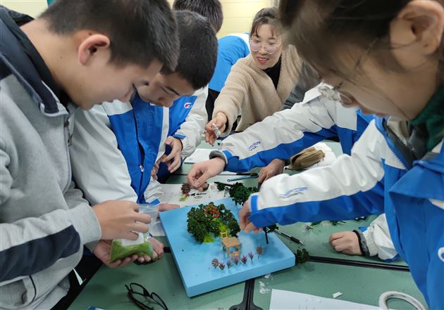 发现美、创造美、利用美——双流区高二生物教研活动暨郭伟名师工作室活动在棠外举行