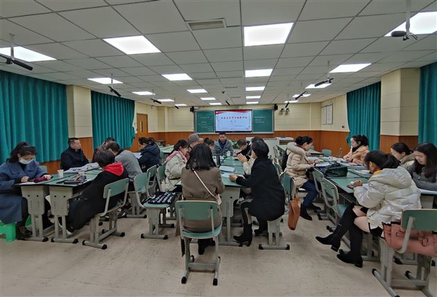 发现美、创造美、利用美——双流区高二生物教研活动暨郭伟名师工作室活动在棠外举行